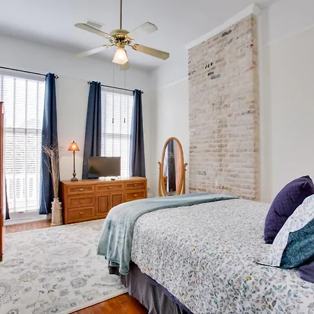 Holiday home Historic Nola Gem: 3-bed Shotgun-style Home! *