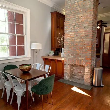 Inn Delight House *