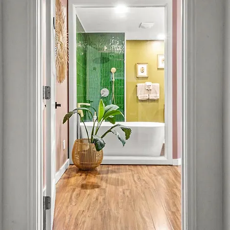 The Railyard Nola - Adult Only, Clothing Optional Pool Bed & Breakfast New Orleans