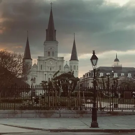The Dragonfly Treme-historic Guesthouse-near French Quarter New Orleans