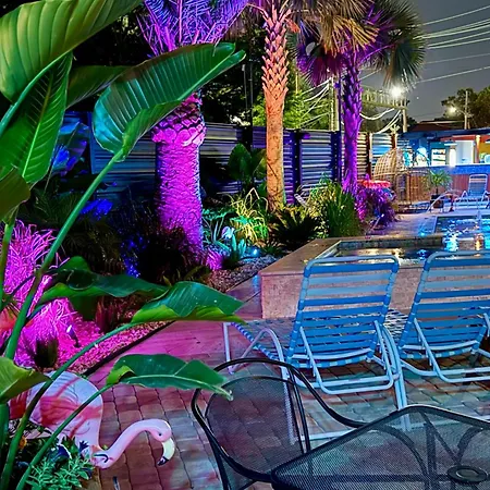 Bed & Breakfast The Railyard Nola - Adult Only, Clothing Optional Pool