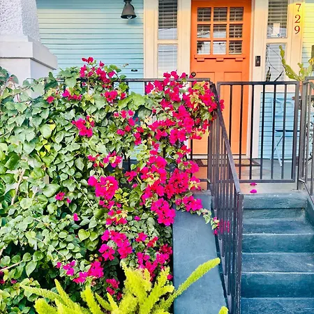 Charming Creole Near French Quarter * New Orleans