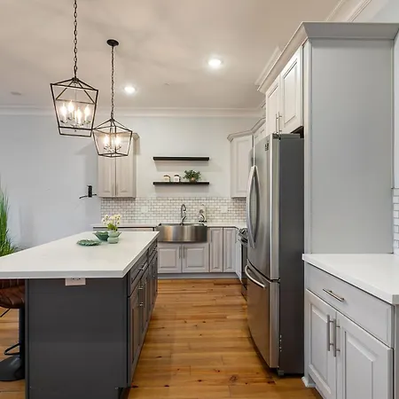 Stunning 4br-5br Near French Quarter Homes By Hosteeva Apartment New Orleans
