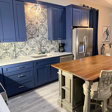 605 S Genios St 70119 New Orleans
