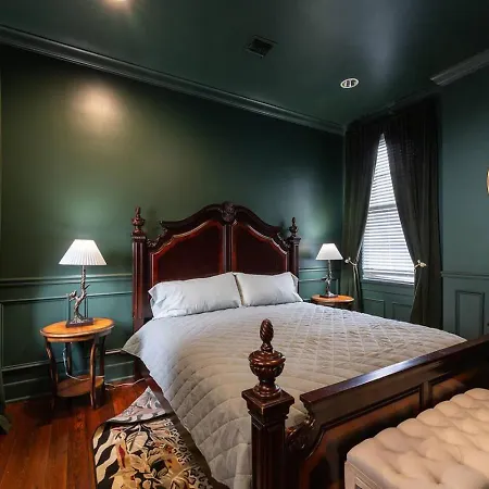 5 Themed Units In Fq With Pool Holiday home *