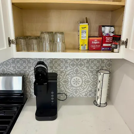Holiday home Charming Near Superdome And French Qtr - Less Than 10 Min