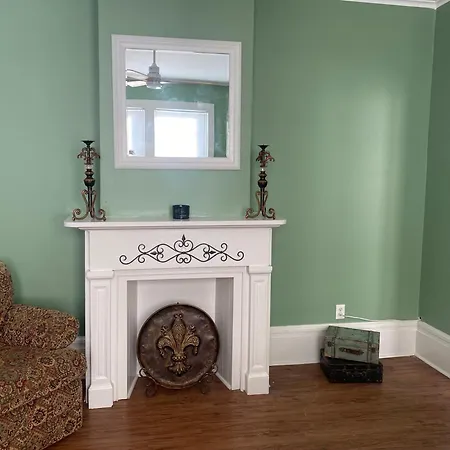 Holiday home 2 Bedroom 2 Bath Fun Vibes No Pet Fees *