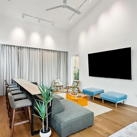 The Cocodrie Private 12br New Orleans