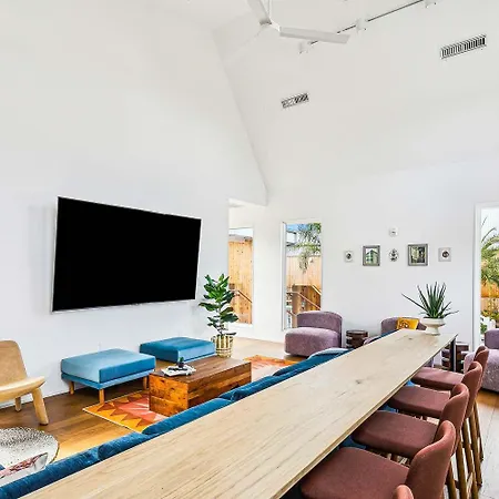 Holiday home The Florentine Private 12br *