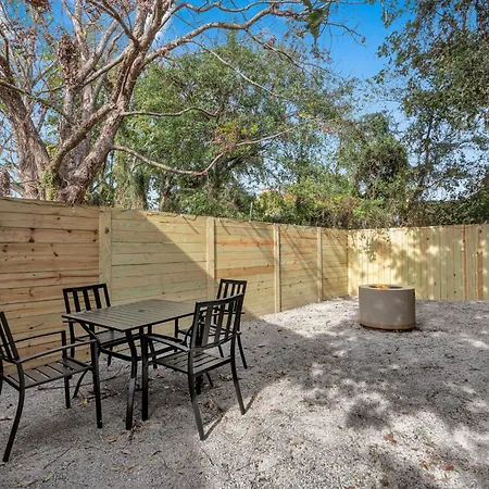 2br Retreat W Fenced Yard & Fire Pit