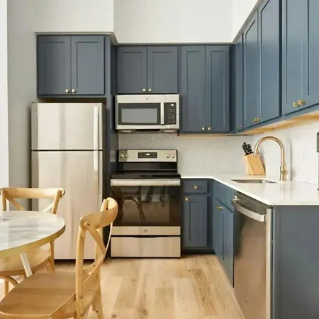 The Harlequin By Avantstay - Sleeps 8 Two-Unit Canal Street Buyout Near French Quarter Hotel *