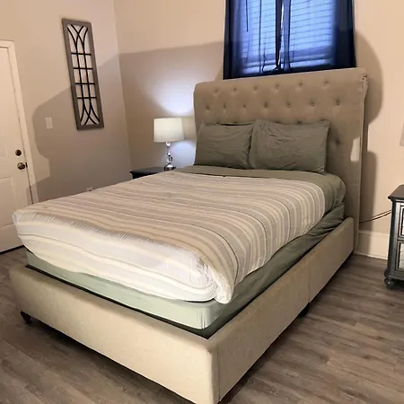 Holiday home 605 S Genios St 70119
