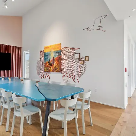 The Cocodrie Private 12br Holiday home *