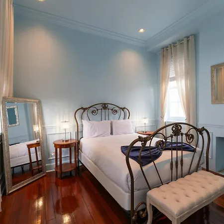 5 Themed Units In Fq With Pool *