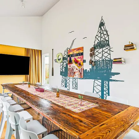 The Florentine Private 12br Holiday home