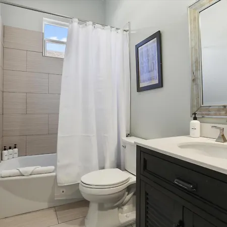 Holiday home Jazzfest Spotless 3br W Driveway New Orleans