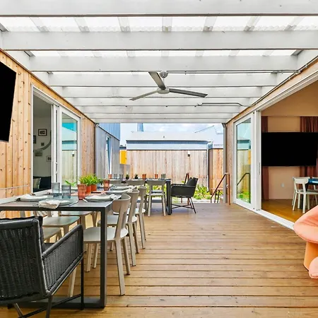 Holiday home The Cocodrie Private 12br
