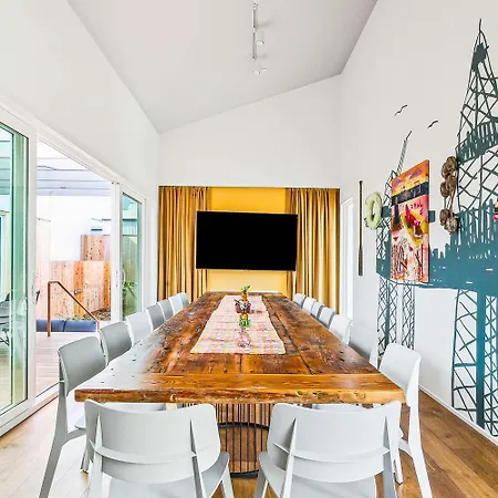 Holiday home The Florentine Private 12br