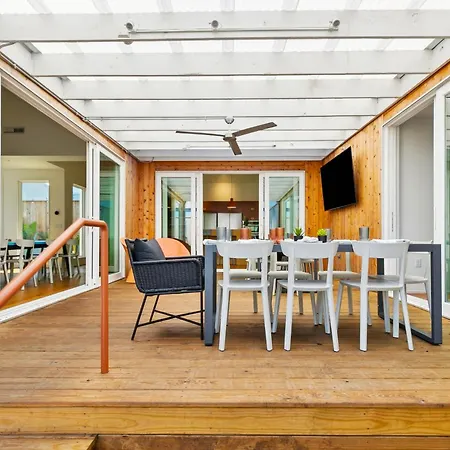 The Cocodrie Private 12br Holiday home New Orleans