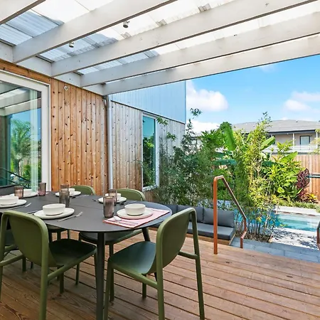 Holiday home The Herald 12br Private