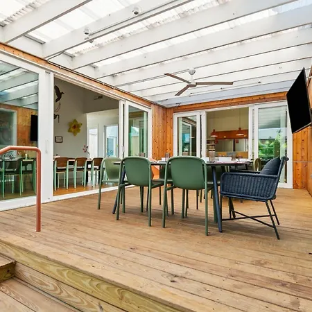The Herald 12br Private Holiday home