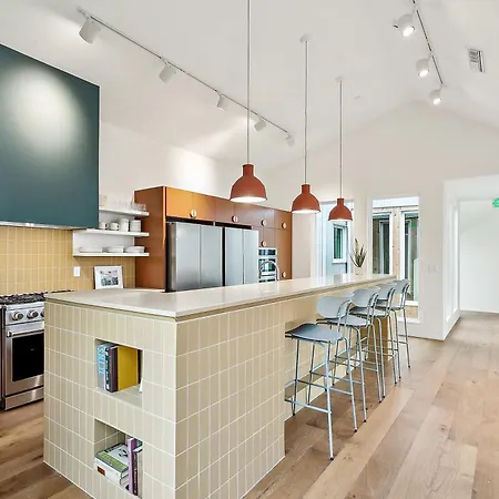 The Cocodrie Private 12br New Orleans