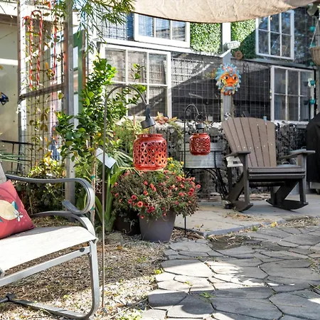Holiday home Bright W Gardens & Bayou-style Porch New Orleans