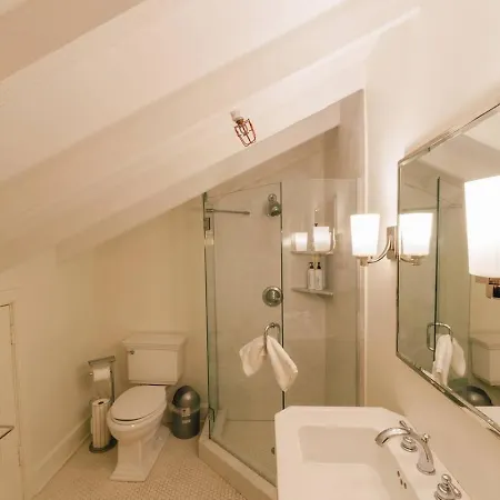 5 Themed Units In Fq With Pool Holiday home