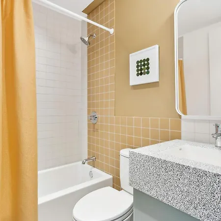 The Cocodrie Private 12br Holiday home *