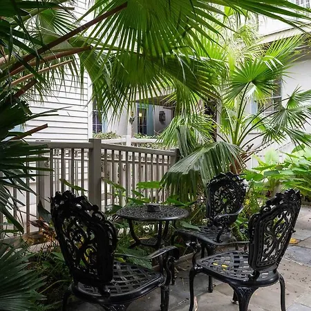 5 Themed Units In Fq With Pool Holiday home New Orleans
