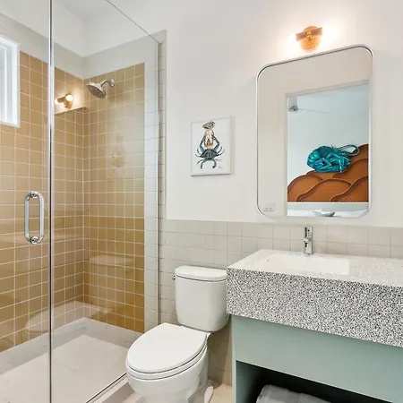 The Cocodrie Private 12br Holiday home