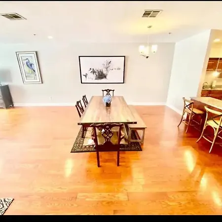 Nola Aparthotel