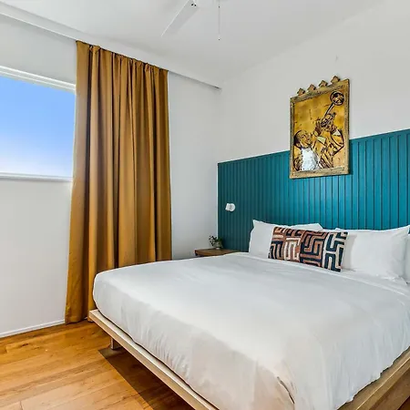 Holiday home The Herald 12br Private