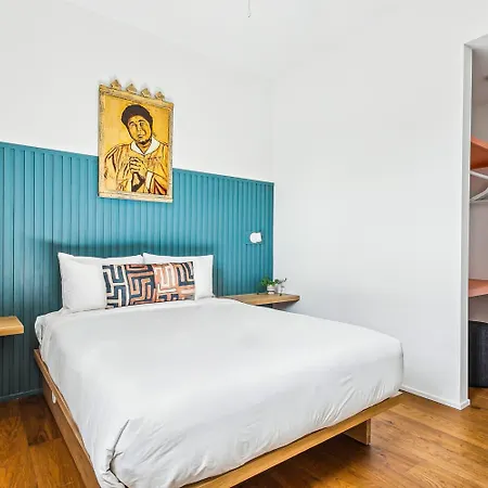 The Florentine Private 12br Holiday home