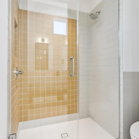 The Cocodrie Private 12br *