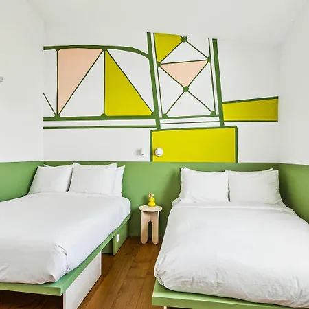 The Florentine Private 12br Holiday home