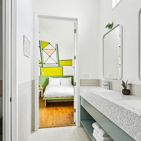 Holiday home The Herald 12br Private