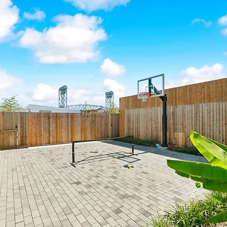 The Cocodrie Private 12br *
