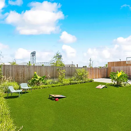 The Cocodrie Private 12br New Orleans