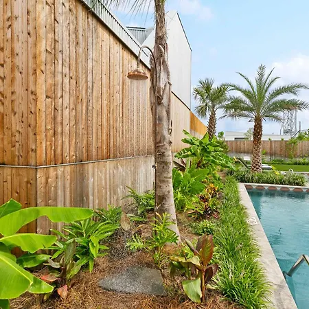 The Florentine Private 12br Holiday home