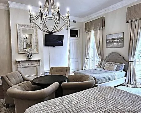 Walker Mansion On St Charles Ave - Unit 4 Apartment *