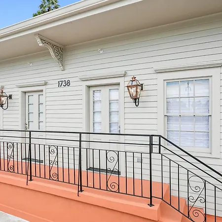 Vibrant Nola Retreat Jazz & Culture Apartment *