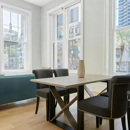 The Harlequin: 2 Units By Avantstay Hotel New Orleans