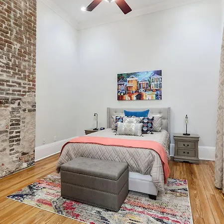Apartment Carondelet Court New Orleans