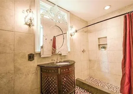 Walker Mansion On St Charles Ave - Unit 4 New Orleans