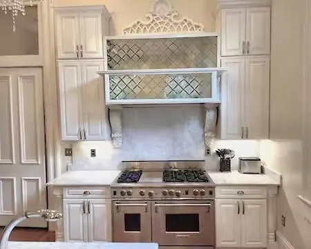 Walker Mansion On St Charles Ave - Unit 4 Apartment *