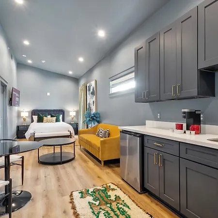 Vibrant Nola Retreat Jazz & Culture Apartment