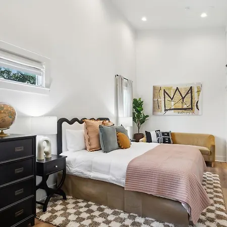 Vibrant Nola Retreat Jazz & Culture