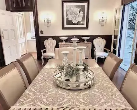 Walker Mansion On St Charles Ave - Unit 4