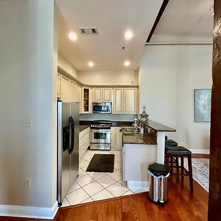 Nola Apartment